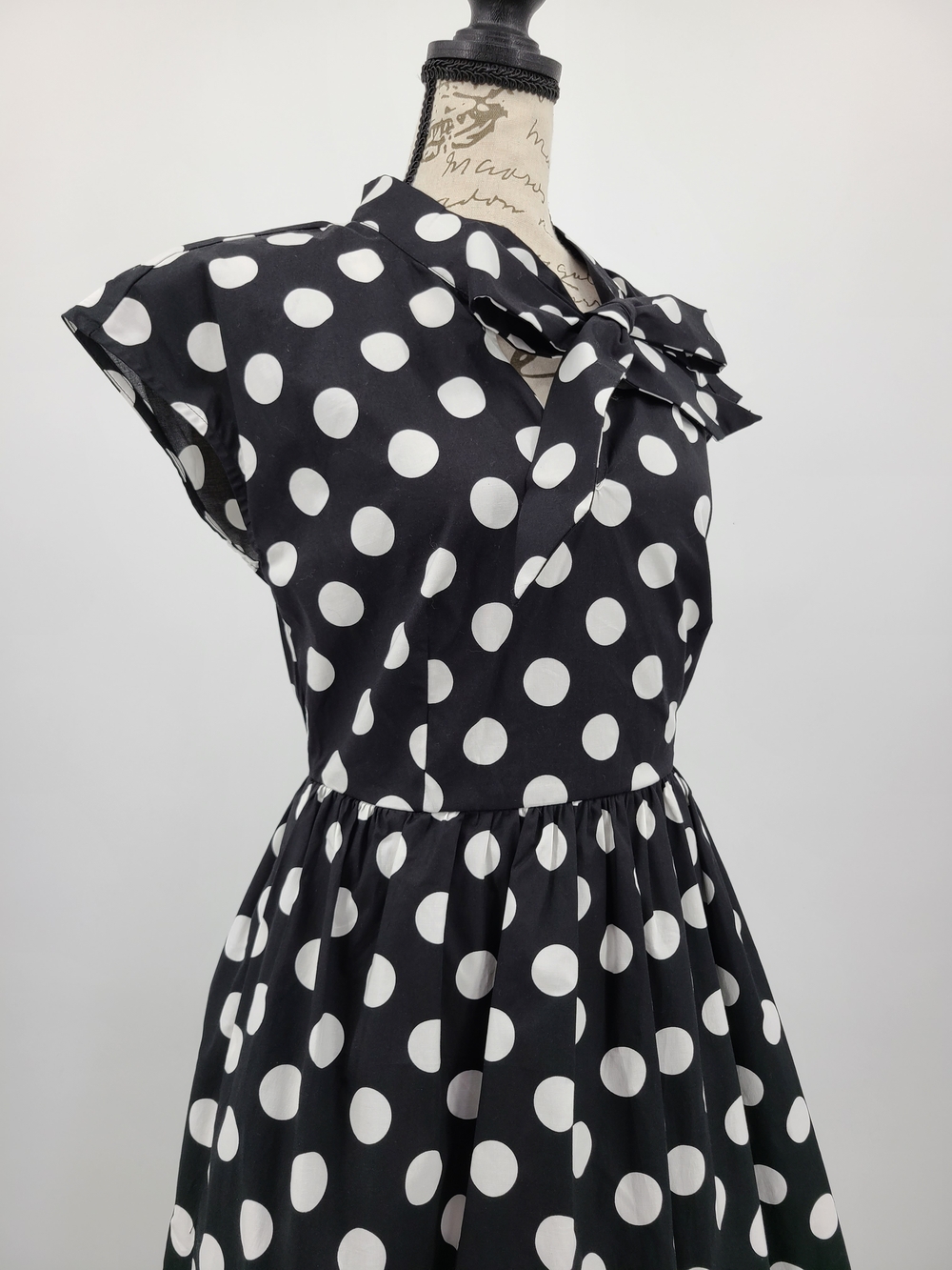 ModCloth Black & White Polka Dot Tie-Neck Layered Cotton Midi Dress Size Small